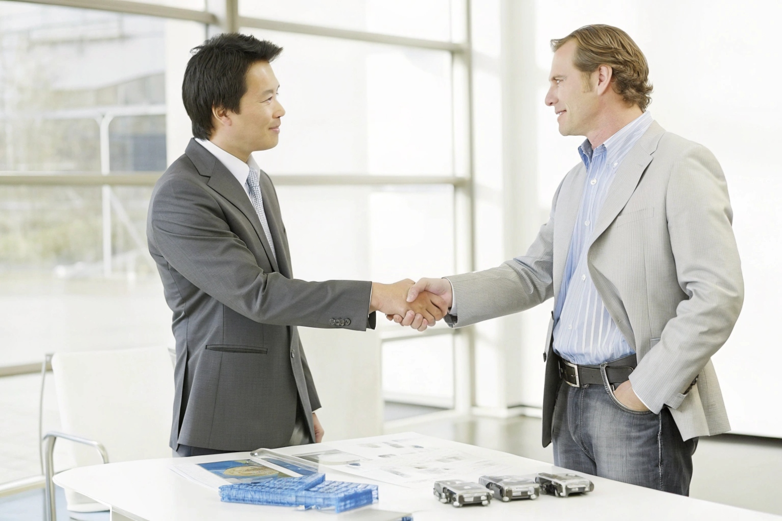 Support for distributors